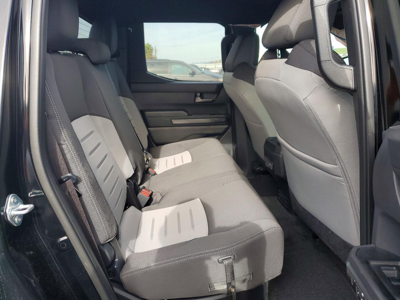 2025 TOYOTA TACOMA DOUBLE CAB photo 10