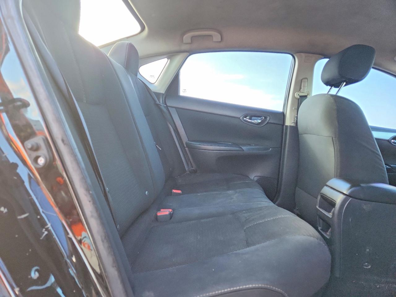 2016 NISSAN SENTRA S photo 19