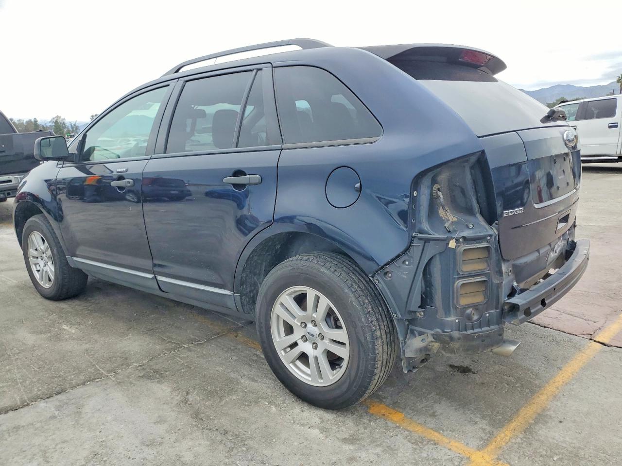 2010 FORD EDGE SE photo 2