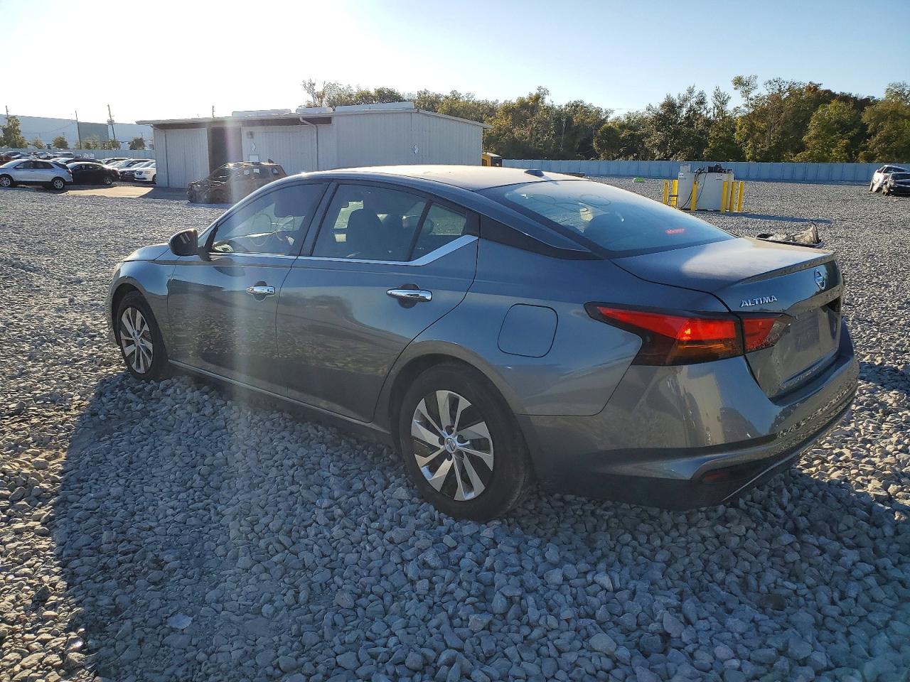 2019 NISSAN ALTIMA S photo 2