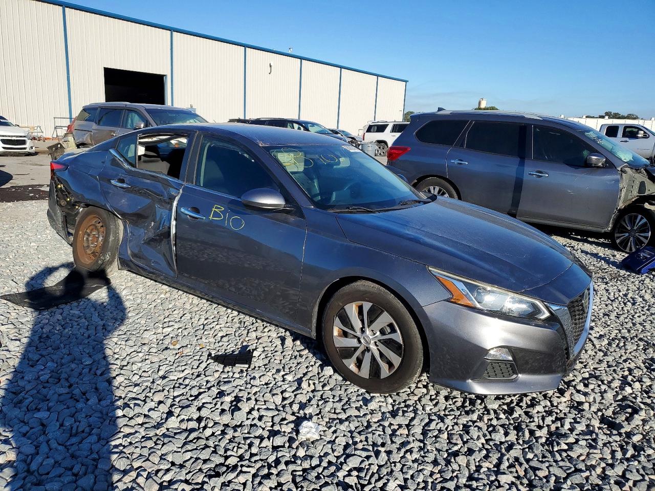 2019 NISSAN ALTIMA S photo 4