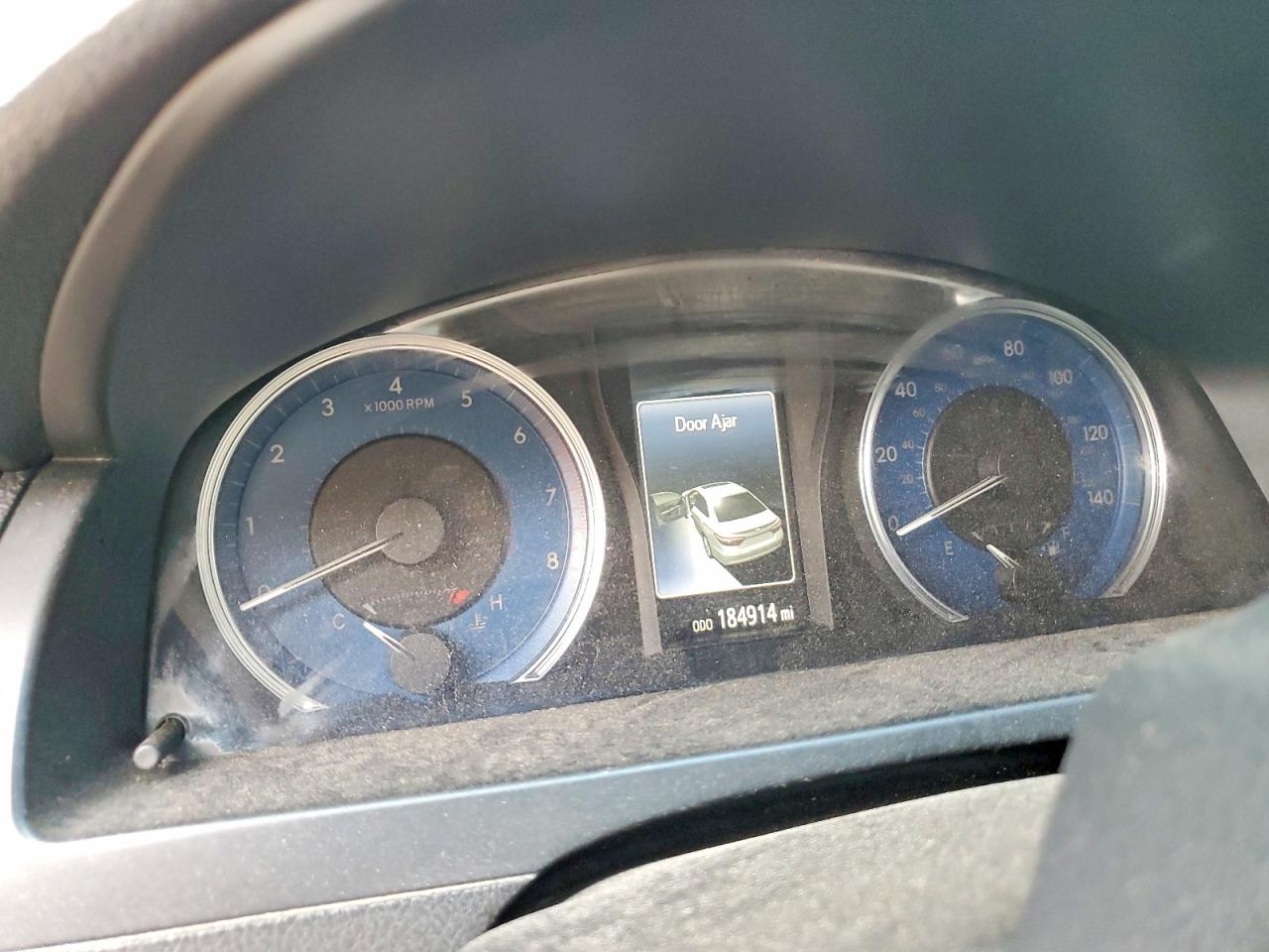 2017 TOYOTA CAMRY LE photo 17