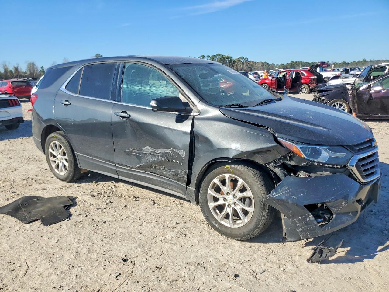 2018 CHEVROLET EQUINOX LT photo 4