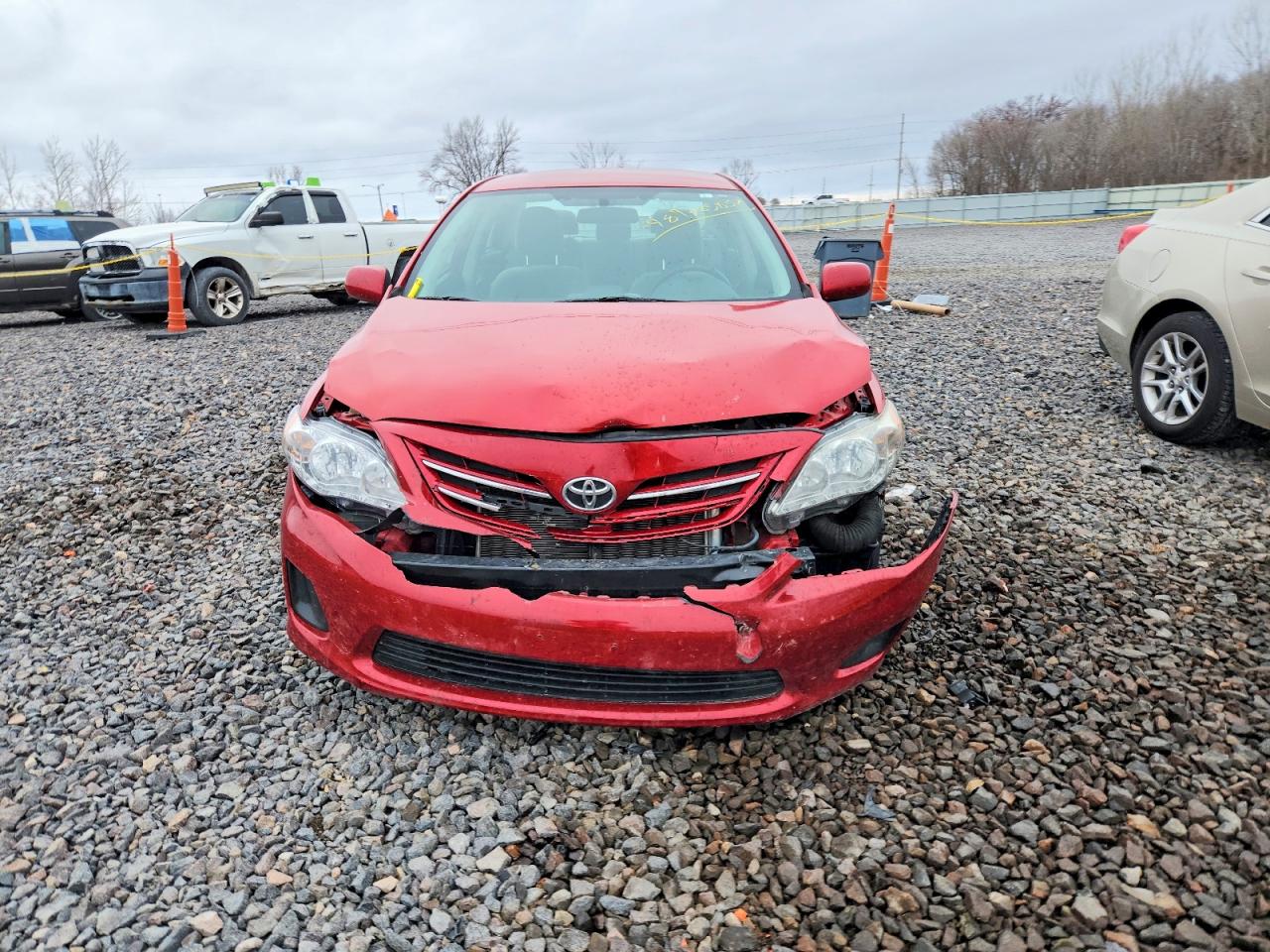 2013 TOYOTA COROLLA BASE photo 5