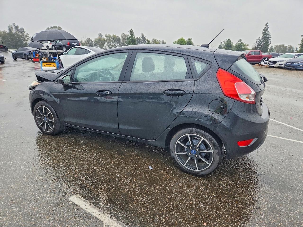 2019 FORD FIESTA SE photo 2