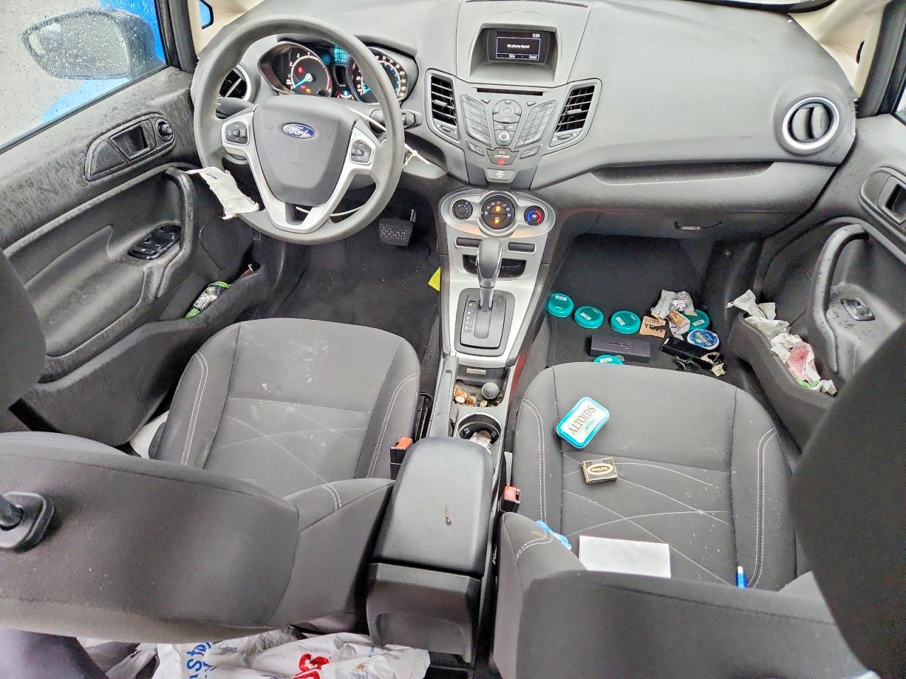2019 FORD FIESTA SE photo 8