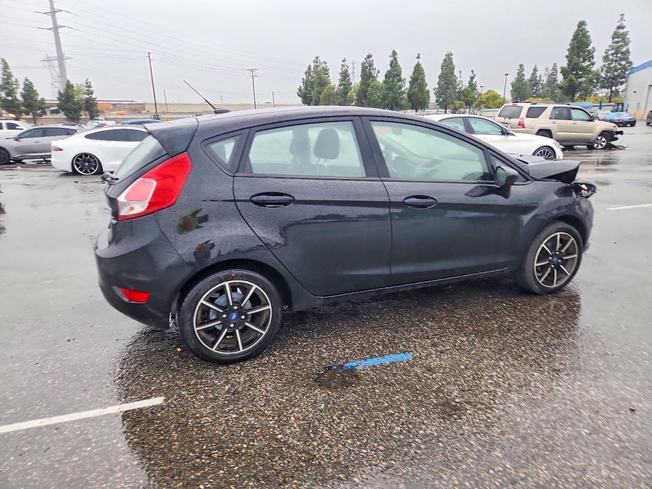 2019 FORD FIESTA SE photo 3