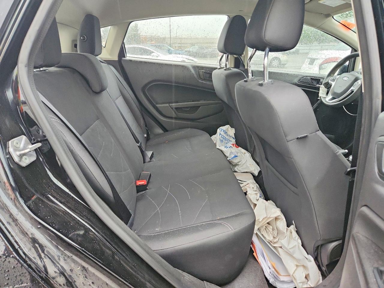 2019 FORD FIESTA SE photo 10