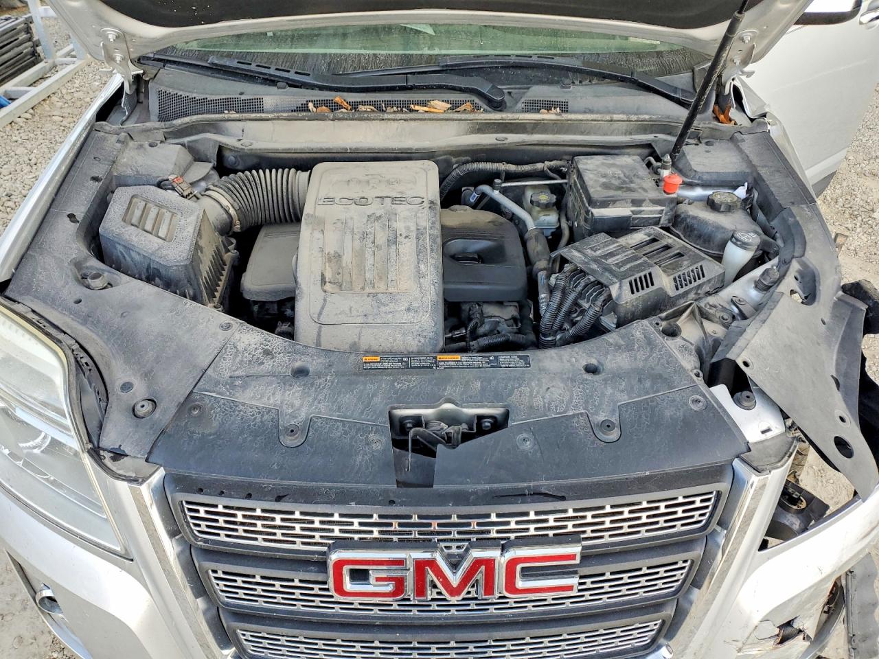2012 GMC TERRAIN SLT photo 12