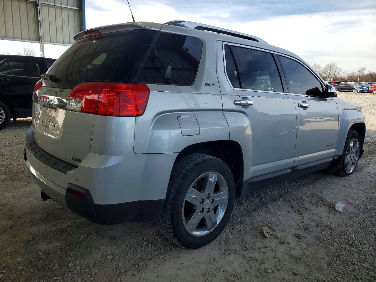 2012 GMC TERRAIN SLT photo 3