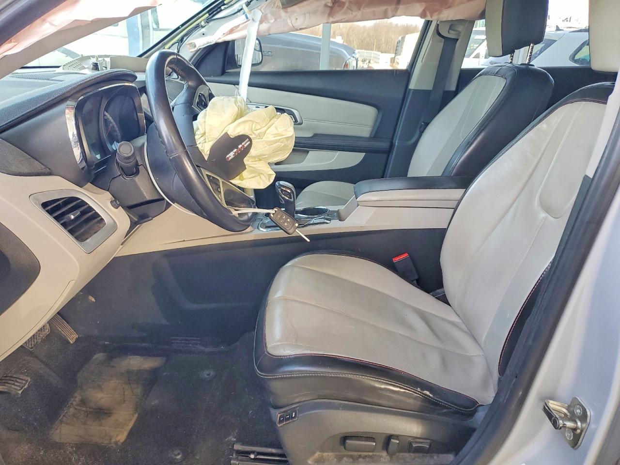 2012 GMC TERRAIN SLT photo 7