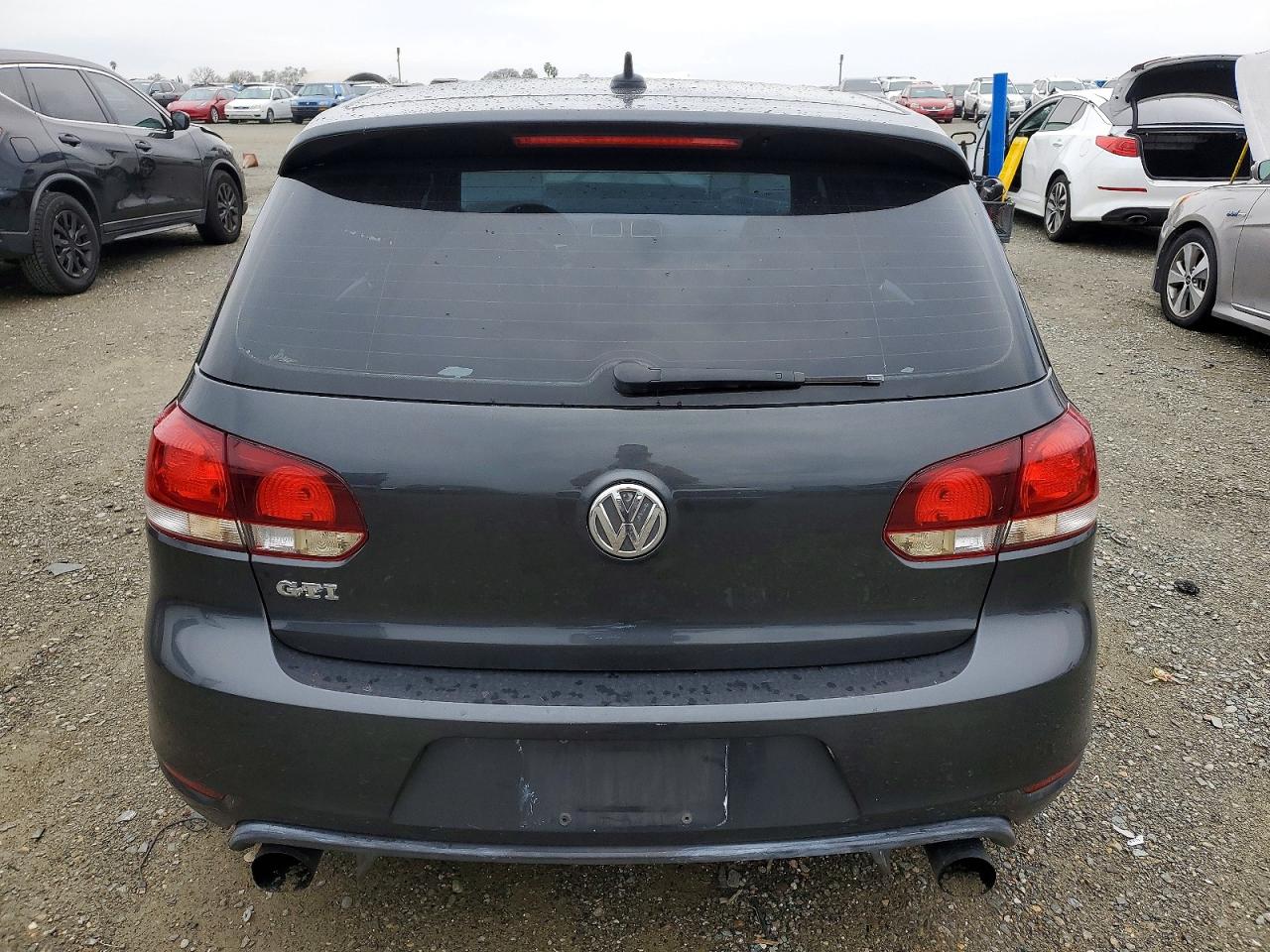 2012 VOLKSWAGEN GTI photo 16