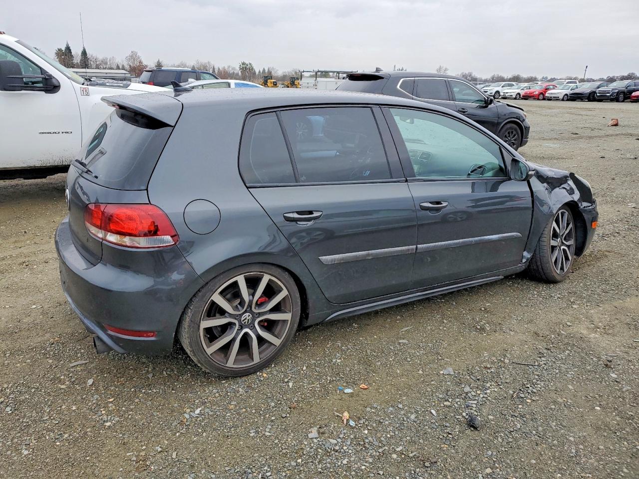 2012 VOLKSWAGEN GTI photo 7