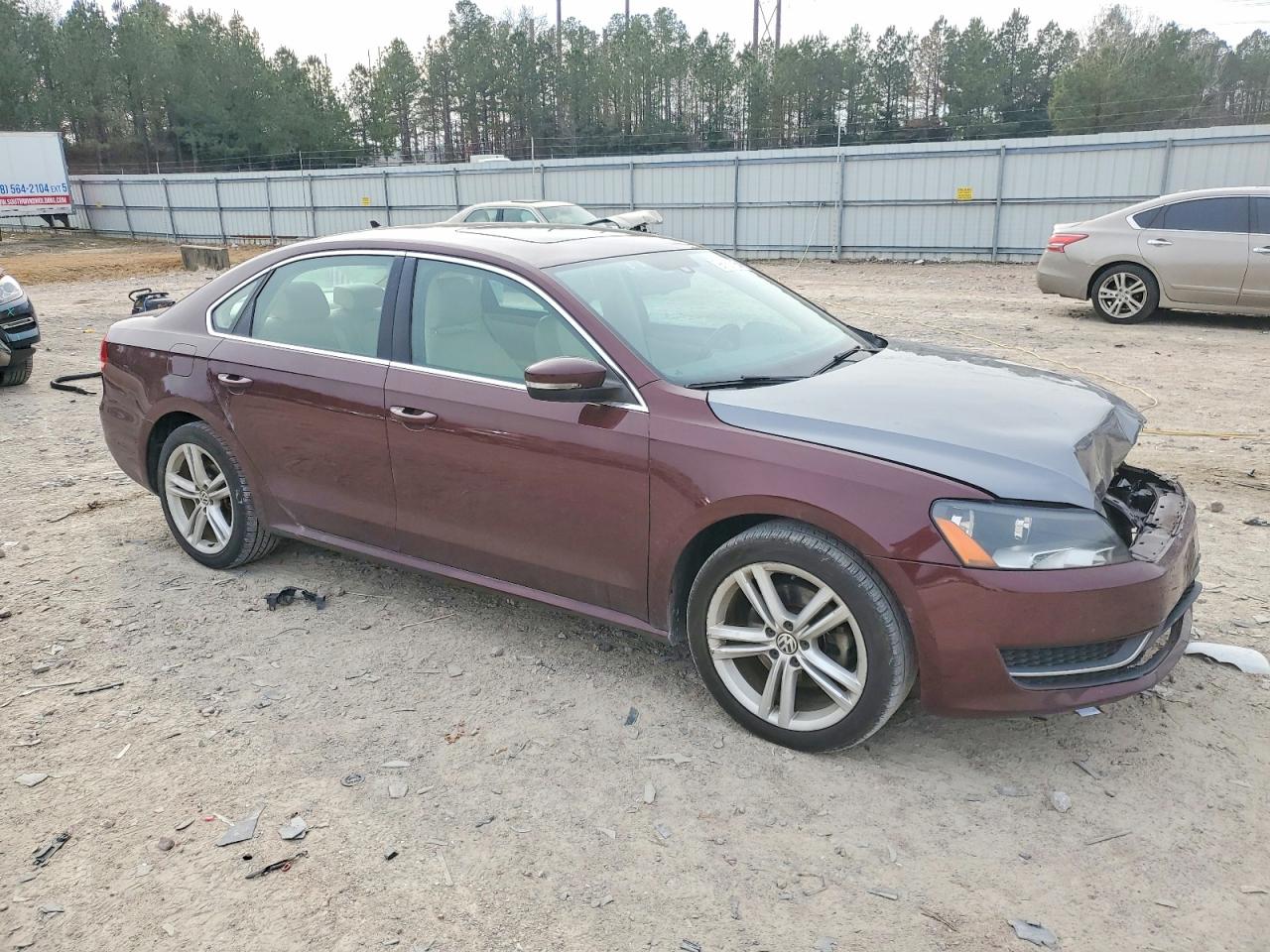 2014 VOLKSWAGEN PASSAT SE photo 4