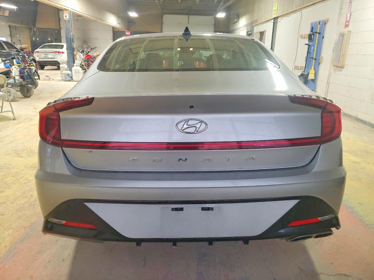 2020 HYUNDAI SONATA SEL photo 6