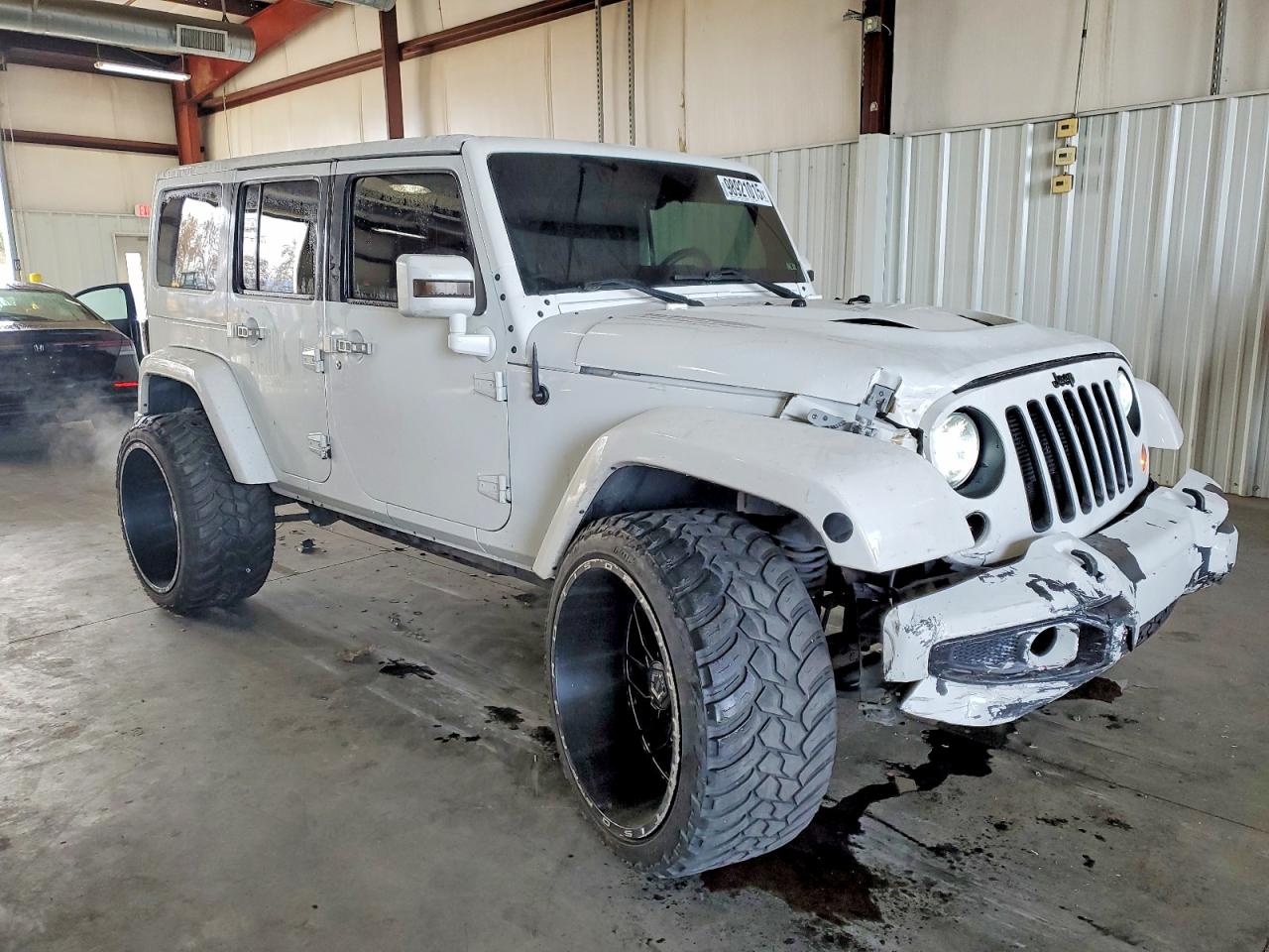 2015 JEEP WRANGLER UNLIMITED SAHARA photo 4