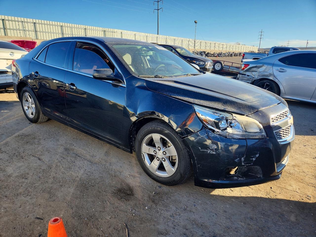 2013 CHEVROLET MALIBU LS photo 4