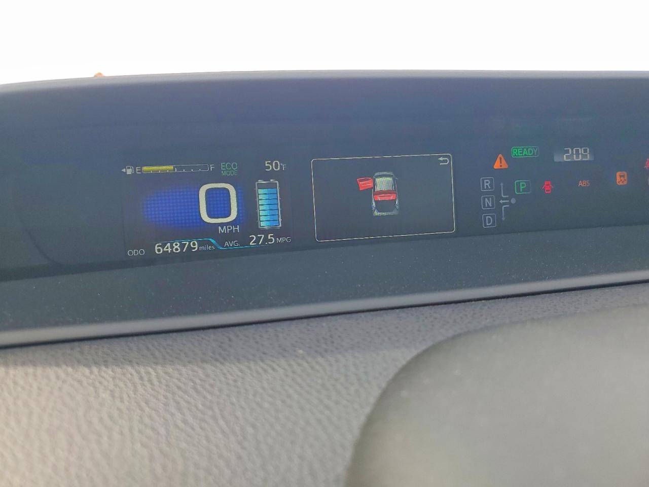 2018 TOYOTA PRIUS photo 9