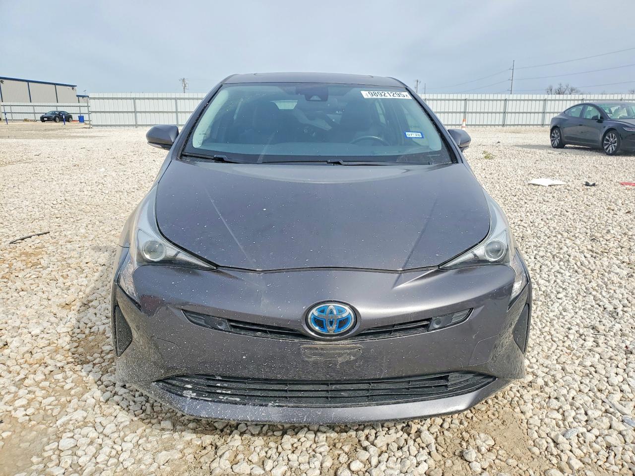 2018 TOYOTA PRIUS photo 5