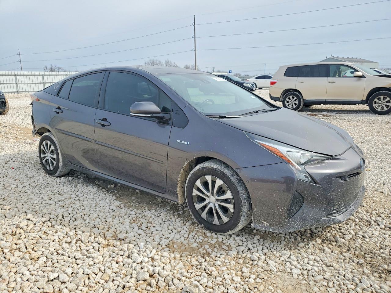 2018 TOYOTA PRIUS photo 4