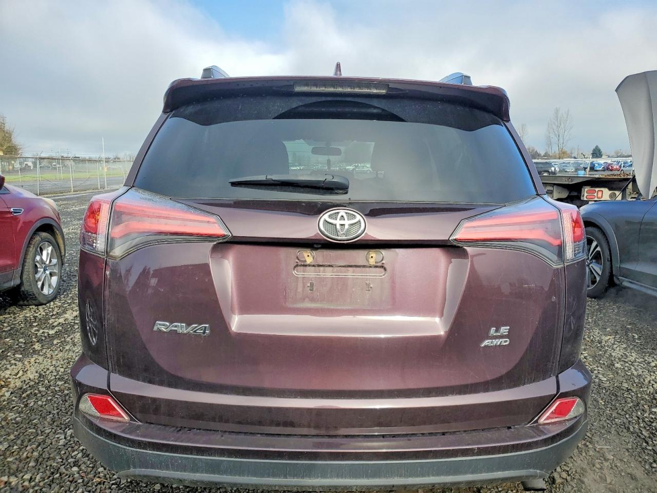 2016 TOYOTA RAV4 LE photo 6