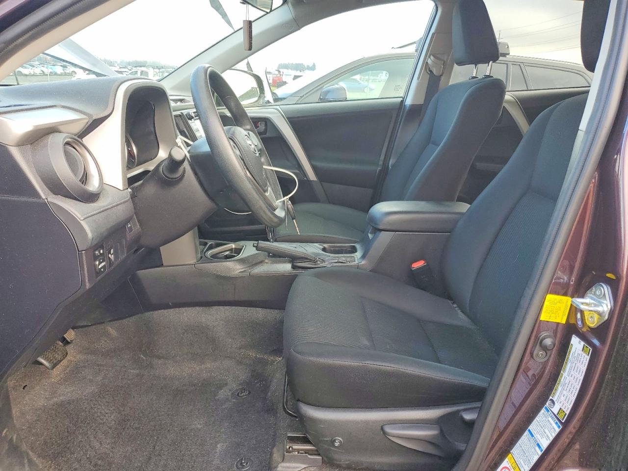 2016 TOYOTA RAV4 LE photo 7