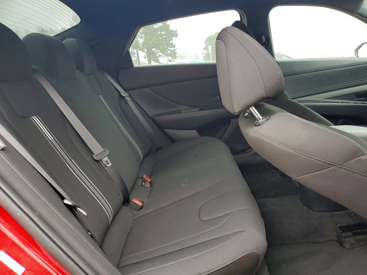2025 HYUNDAI ELANTRA SEL SPORT photo 10