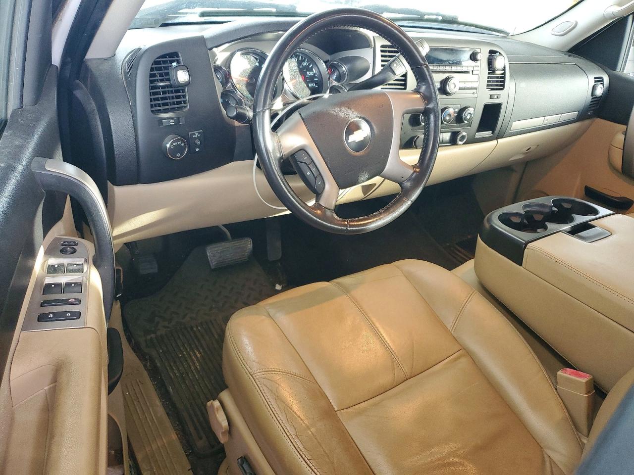 2010 CHEVROLET SILVERADO K1500 LT photo 8