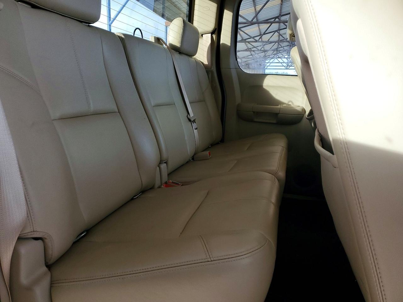 2010 CHEVROLET SILVERADO K1500 LT photo 10
