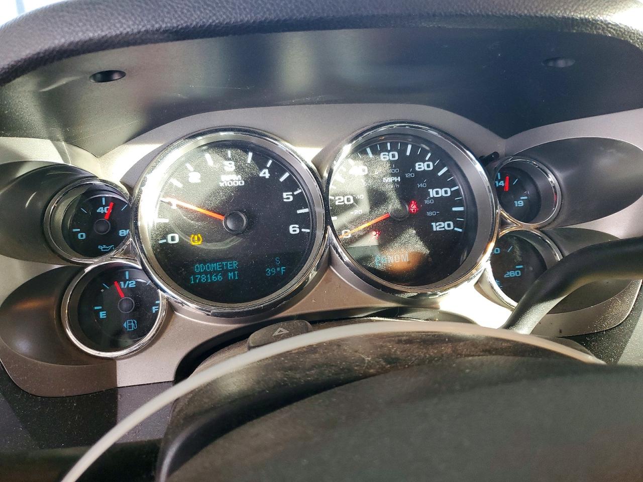 2010 CHEVROLET SILVERADO K1500 LT photo 9