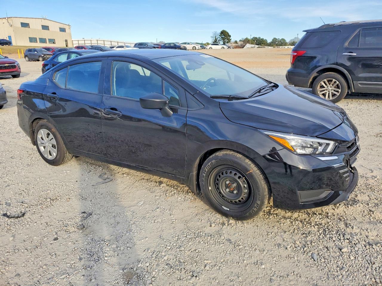 2025 NISSAN VERSA S photo 4