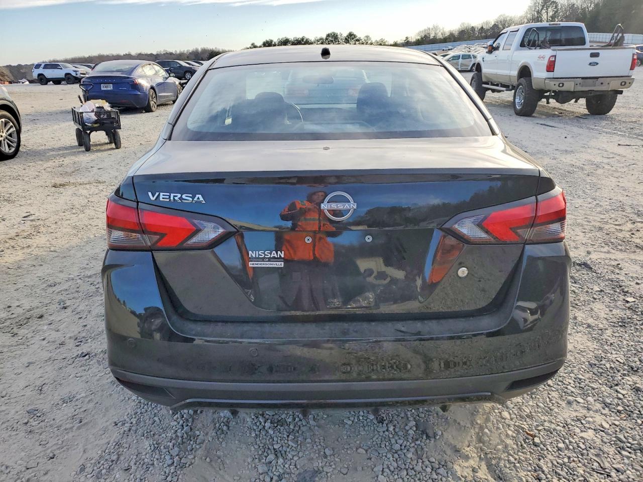 2025 NISSAN VERSA S photo 6