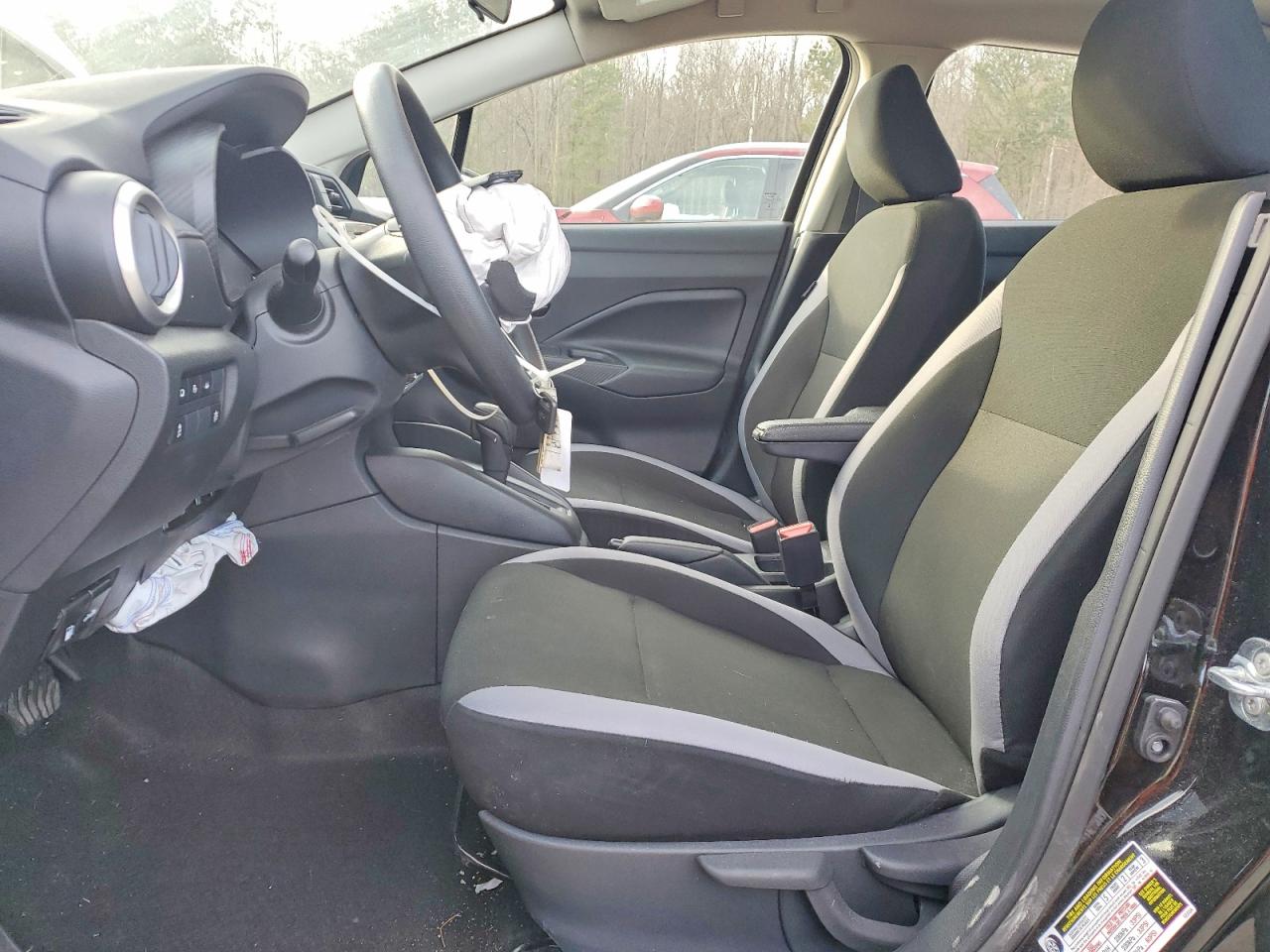 2025 NISSAN VERSA S photo 7
