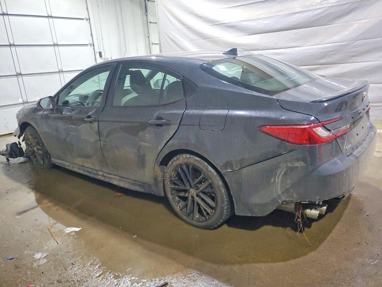 2025 TOYOTA CAMRY XSE photo 2