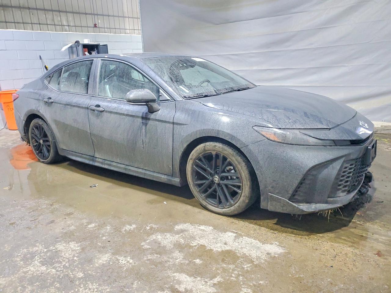 2025 TOYOTA CAMRY XSE photo 4