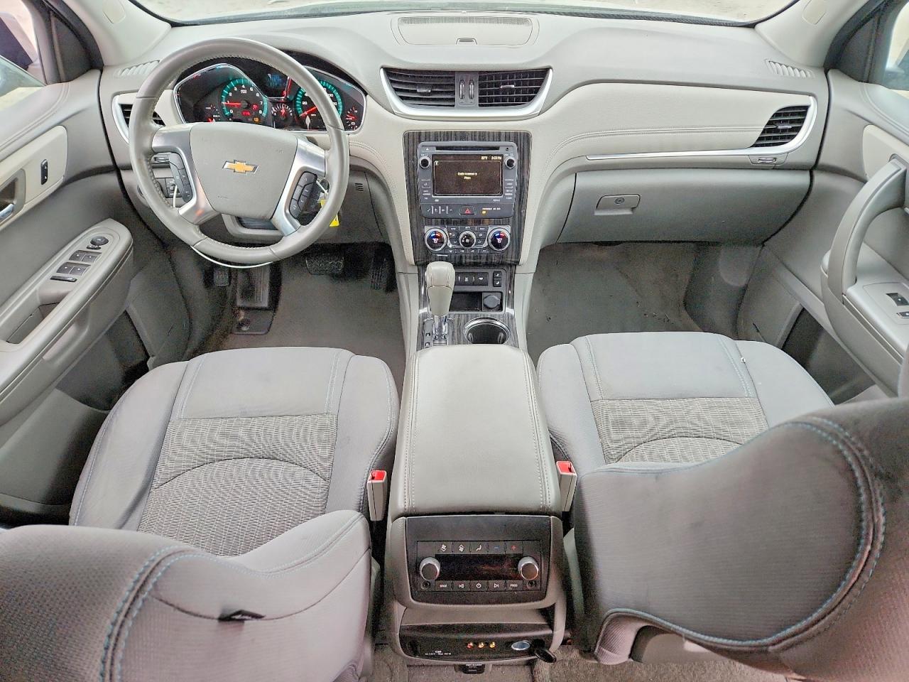 2014 CHEVROLET TRAVERSE LT photo 8