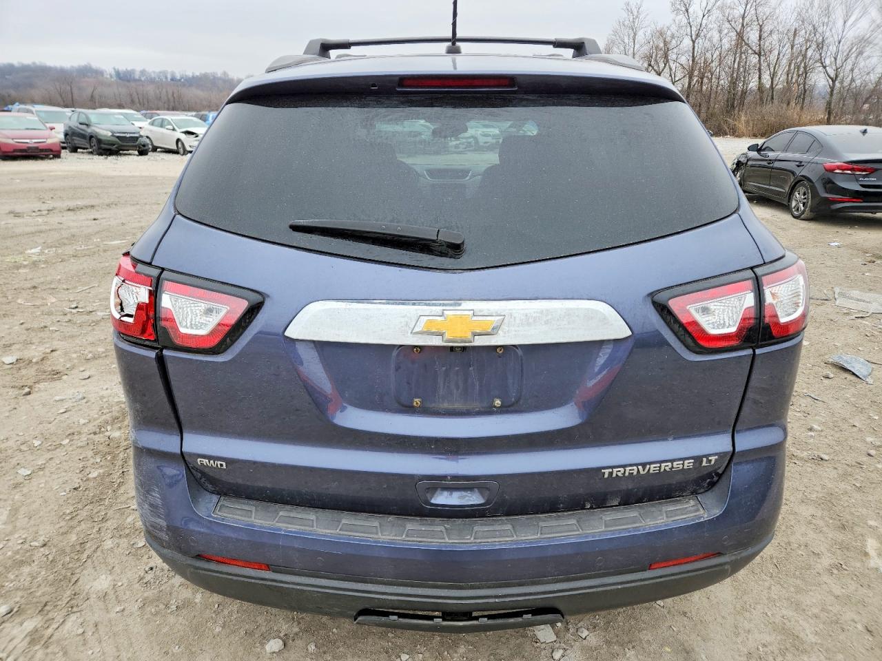 2014 CHEVROLET TRAVERSE LT photo 6