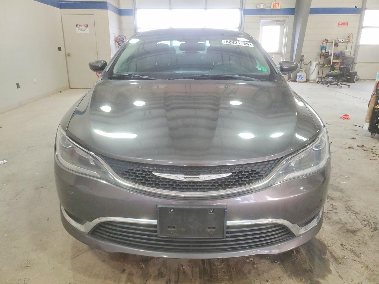 2015 CHRYSLER 200 LIMITED photo 5