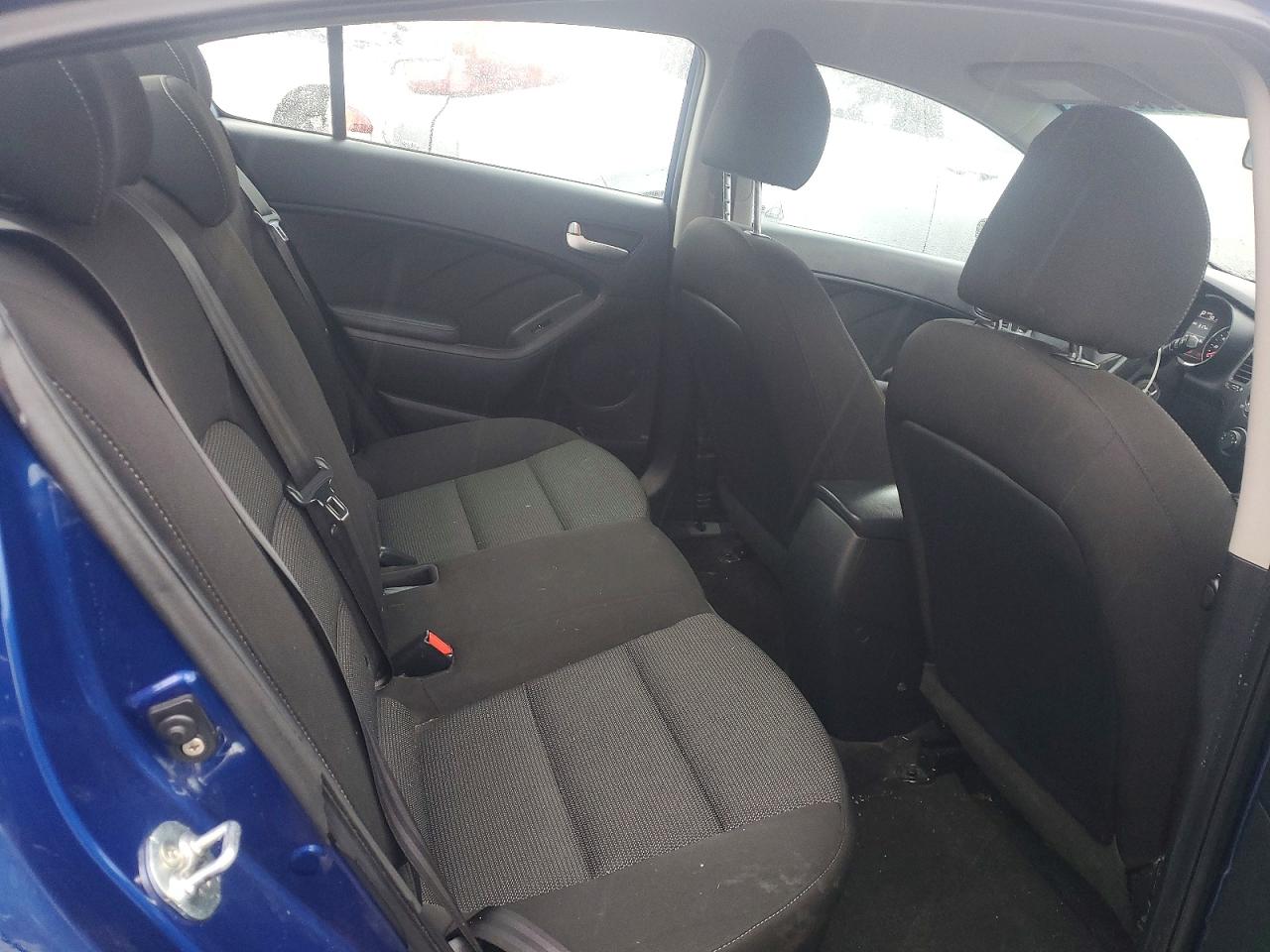 2017 KIA FORTE LX photo 10