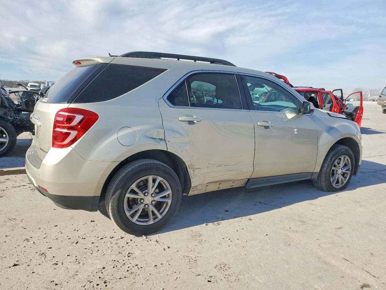 2016 CHEVROLET EQUINOX LT photo 3
