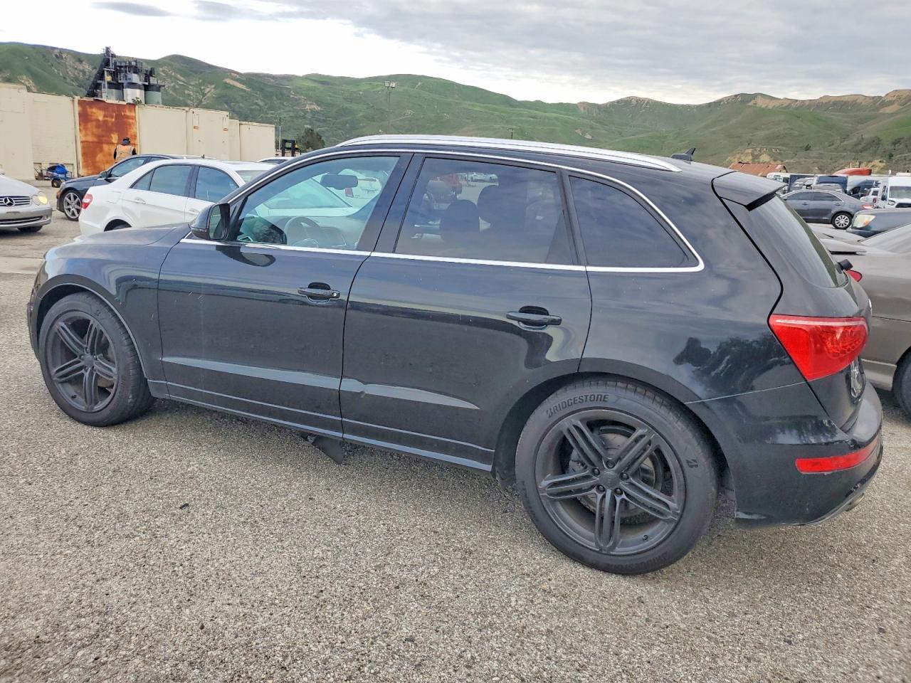 2012 AUDI Q5 PREMIUM PLUS photo 3