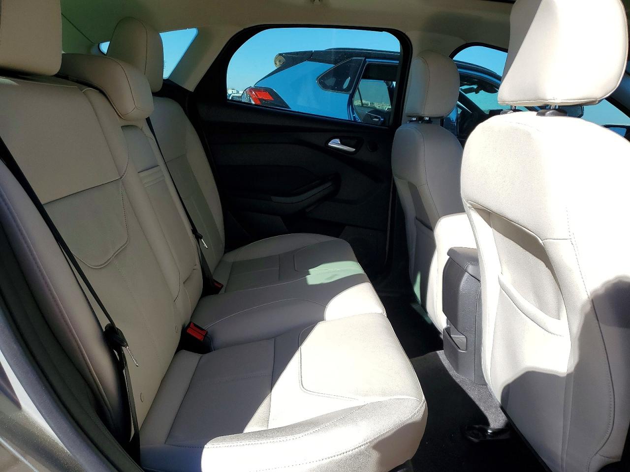 2015 FORD FOCUS TITANIUM photo 10