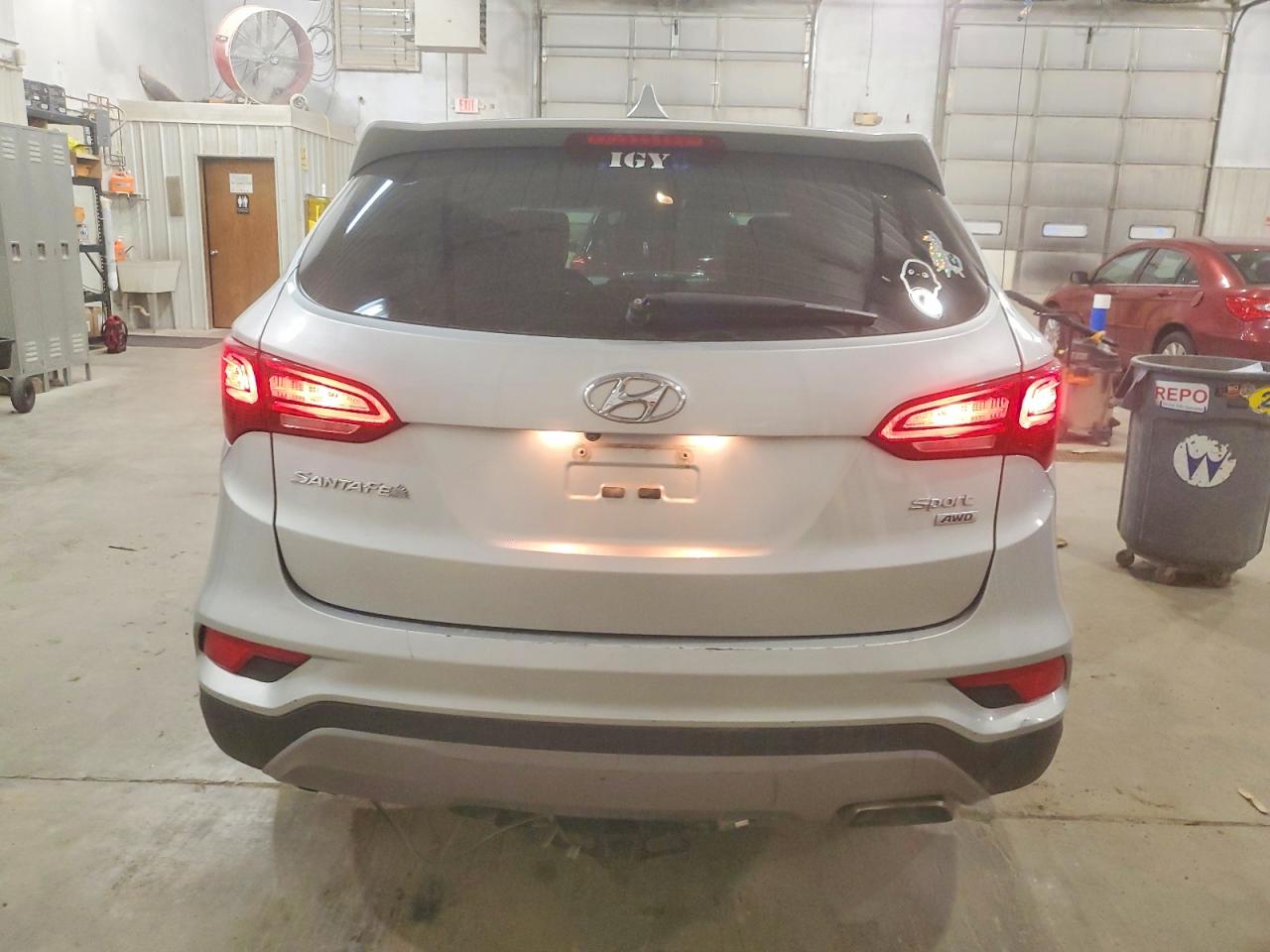 2017 HYUNDAI SANTA FE SPORT photo 11