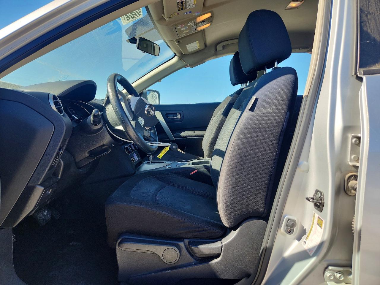 2013 NISSAN ROGUE S photo 7