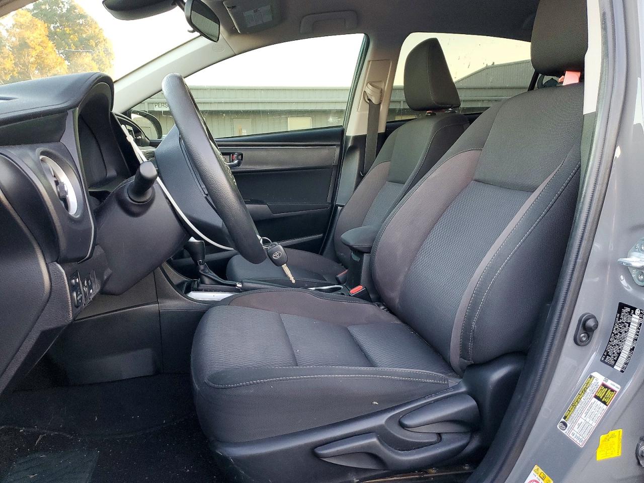 2019 TOYOTA COROLLA L photo 7