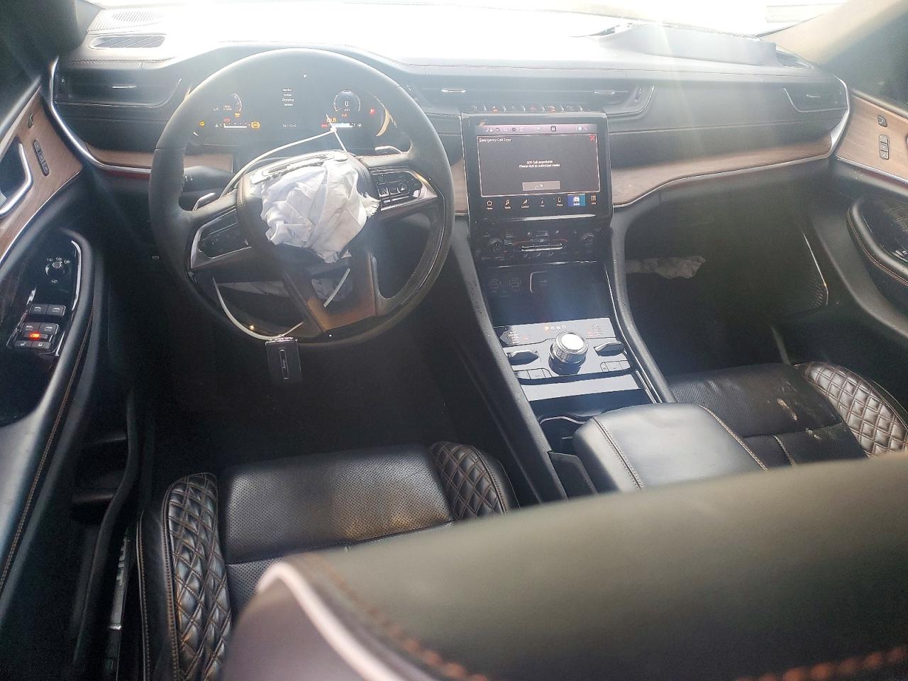 2022 JEEP GRAND CHEROKEE SUMMIT photo 8