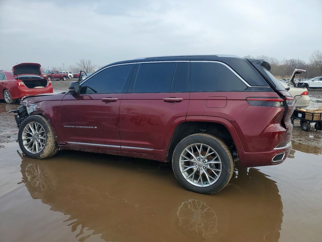 2022 JEEP GRAND CHEROKEE SUMMIT photo 2