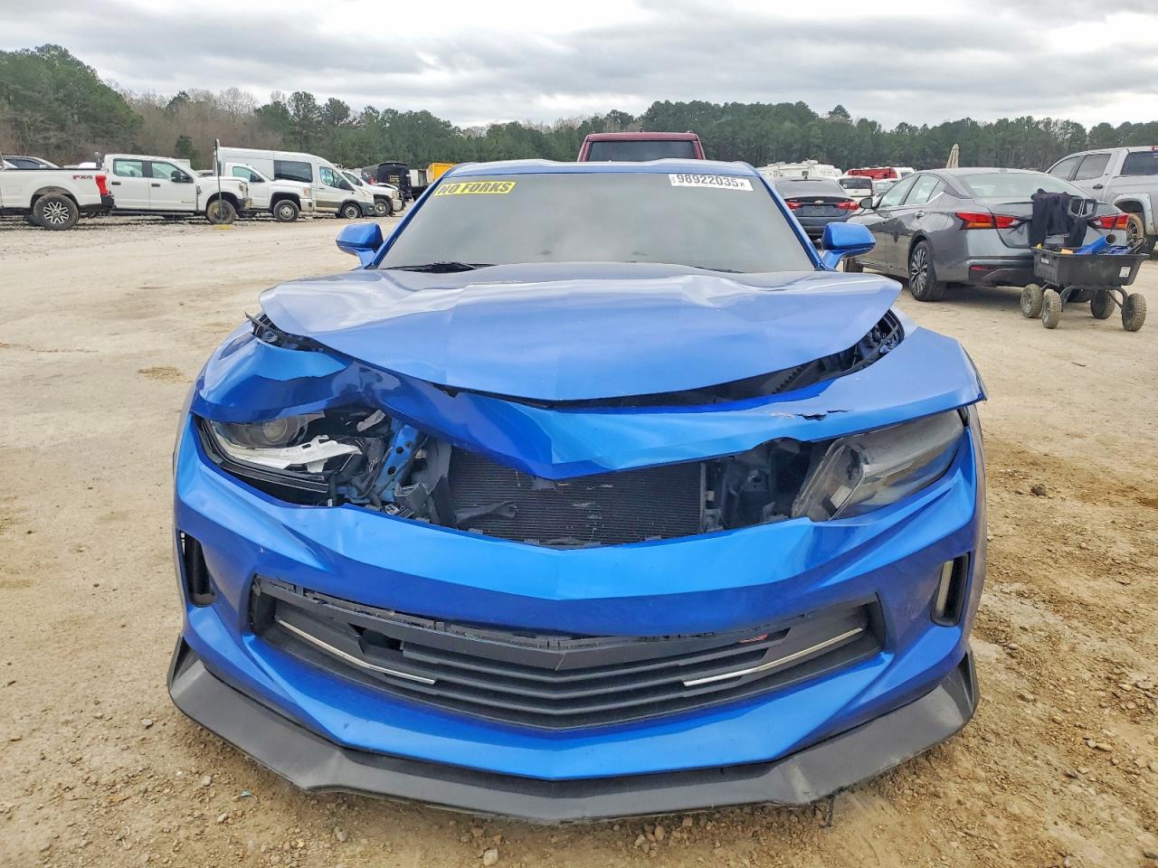 2017 CHEVROLET CAMARO LT photo 5
