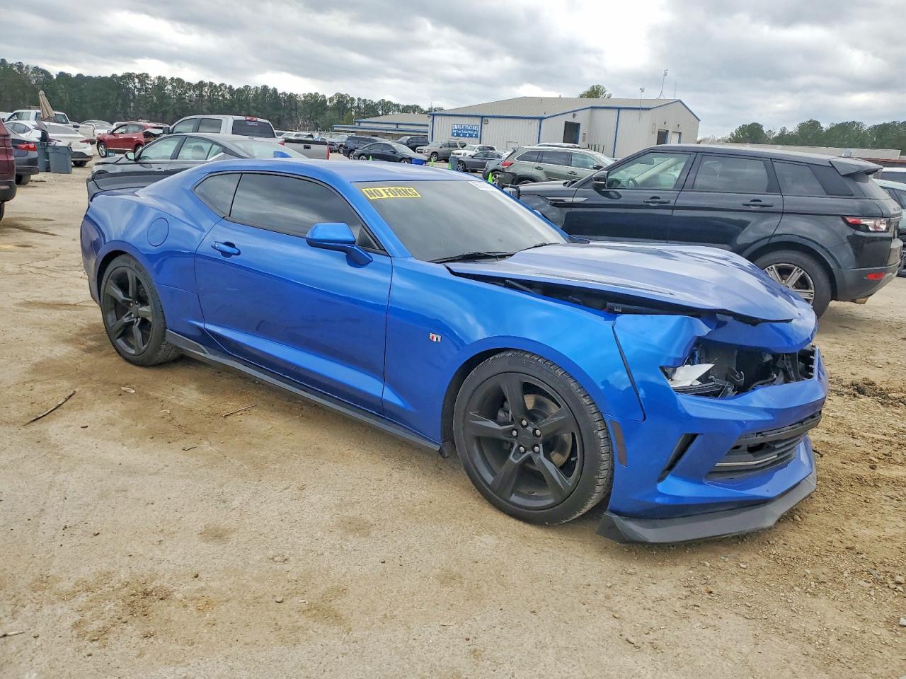 2017 CHEVROLET CAMARO LT photo 4