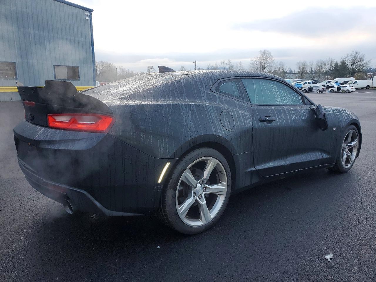 2016 CHEVROLET CAMARO LT photo 3